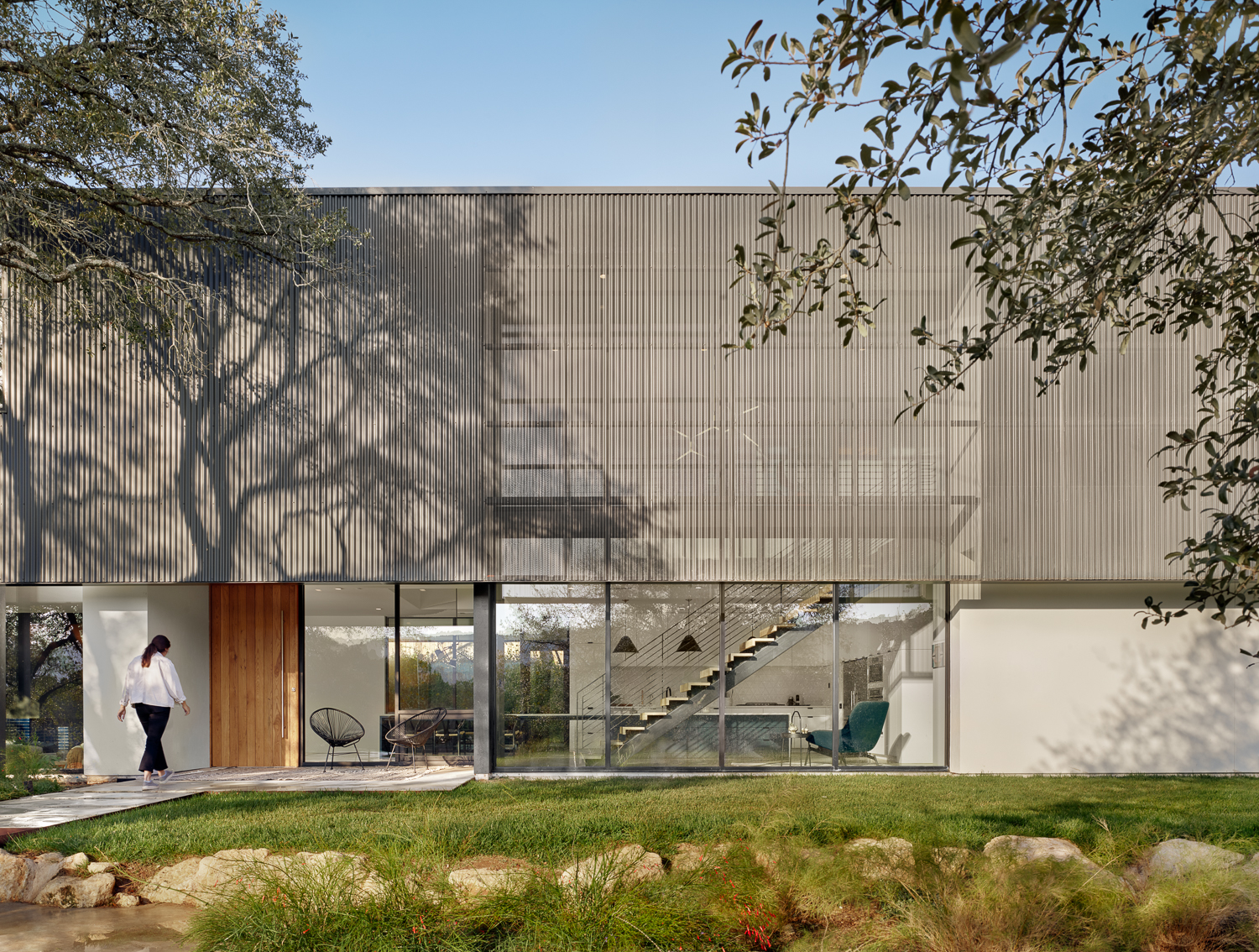 Elevation perspective of exterior of Alterstudio modern house in Austin